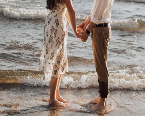 Unique Wedding Gifts For Couple Who Have Everything | Mishkalo